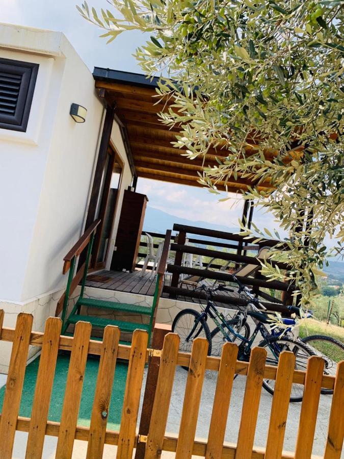 Oasi Macerina Villa Alanno Exteriör bild