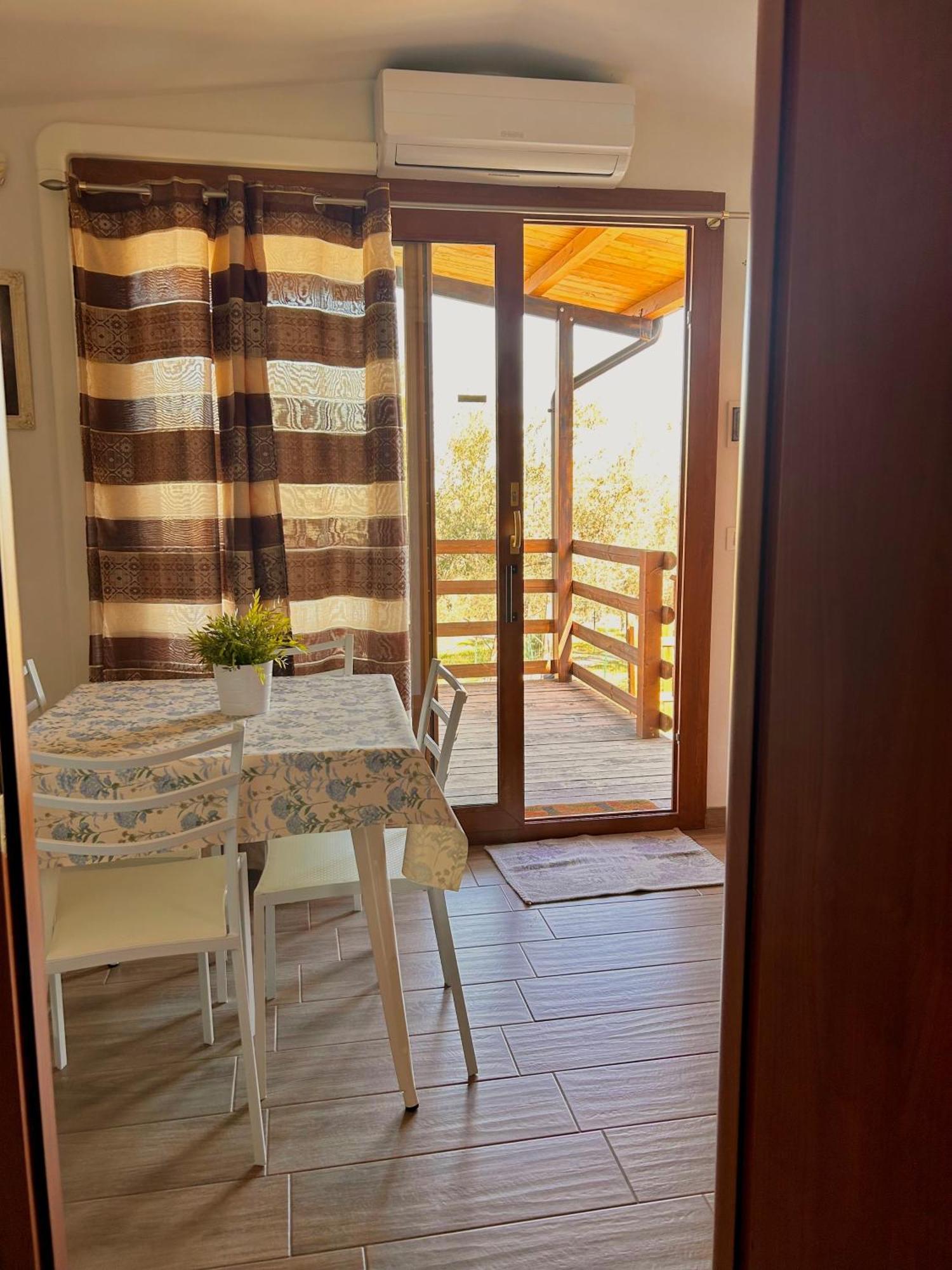 Oasi Macerina Villa Alanno Exteriör bild